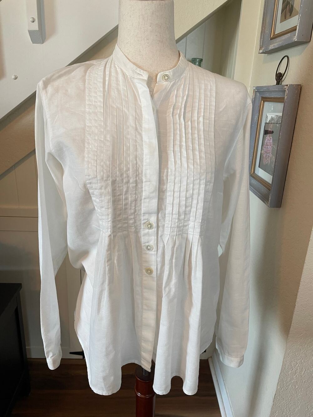 Cabi White Pintuck Pleated Poplin Blouse Shirt Collarless M Medium